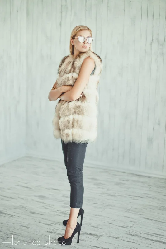 Raccoon Fur Vest (White)