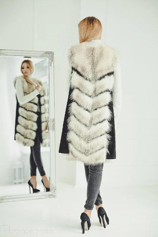 Coyote Fur Vest (White)